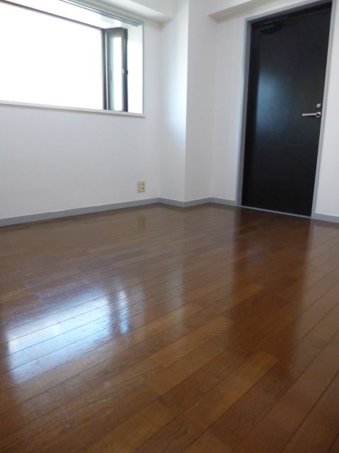 Living and room. Flooring