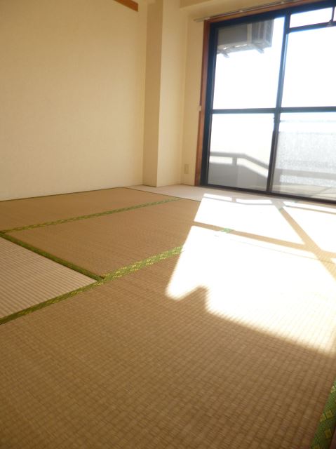 Living and room. 6 Pledge of Japanese-style room