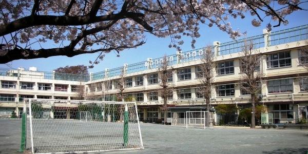 Primary school. 416m to Setagaya Ward Kyodo Elementary School