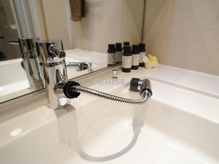 Wash basin, toilet. ~ We propose your lifestyle ~  ◆ 1995 Built, It is already full renovation ◆ Left photo is vanity with a shower head ◆ A 1-minute walk from the Super Summit ◆ Please see the enhancement of equipment.