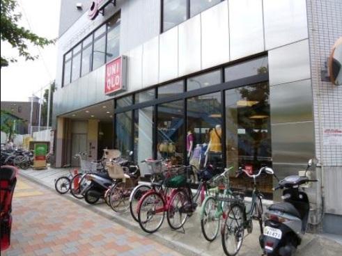 Shopping centre. 579m to UNIQLO Setagaya Uemachi shop