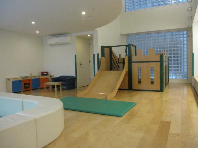 Other common areas. Kids Room. There is also a slide, etc., You can enjoy for children.