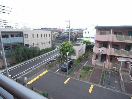 View photos from the dwelling unit. Since there is a distance of south adjacent land building there is good per yang