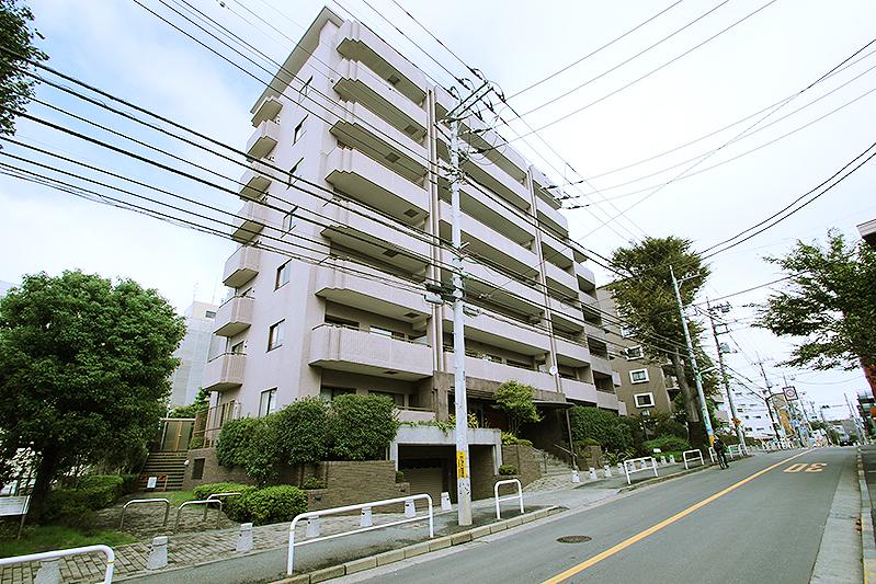 Local appearance photo. Heisei built 8 years, Sumitomo Realty & Development sale of apartments Local (10 May 2013) Shooting