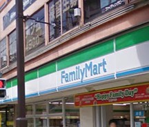 Convenience store. FamilyMart Taishido 3-chome up (convenience store) 390m