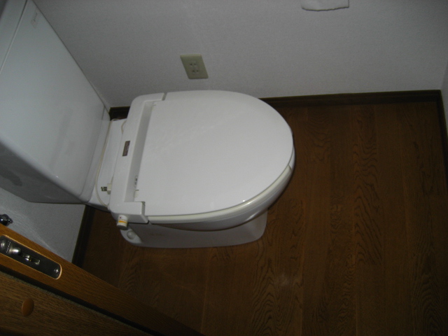 Toilet