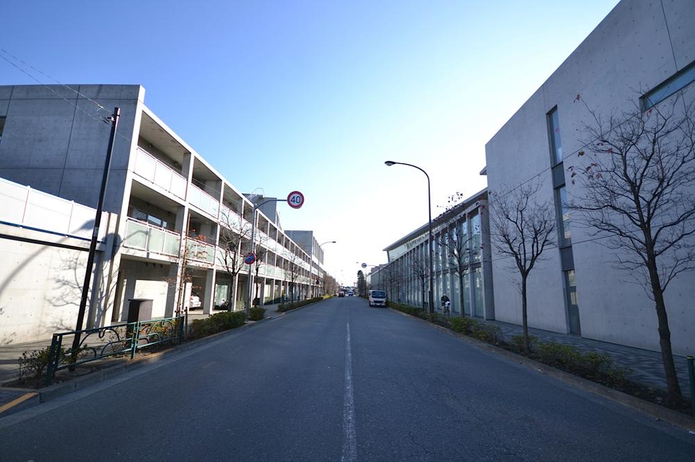 Other. Global architect Streets Tadao's building Ando lined