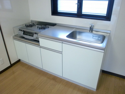 Kitchen. 2-neck with gas stove ☆