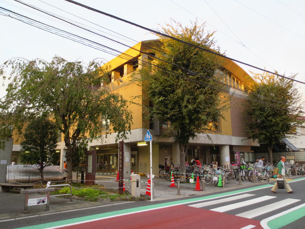 library. 857m to Setagaya Ward Kasuya Library (Library)