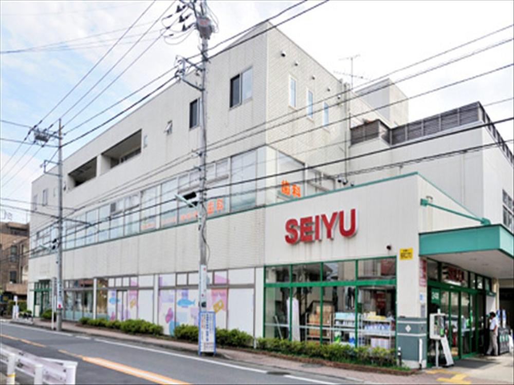 Supermarket. Seiyu Chofu Iruma the town to shop 825m