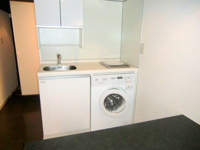 Kitchen. With drum-type washing and drying machine