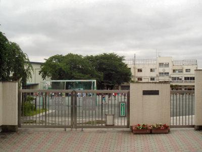 Primary school. 400m to Setagaya Ward Matsubara Elementary School