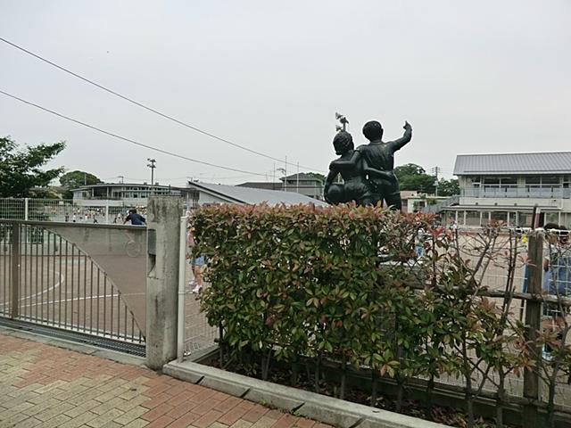 Primary school. 457m to Setagaya Ward Sakuragaoka Elementary School