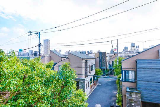 View photos from the local.  [View from the existing building second floor] This place has become a hill from the road, It does not become eyes the air from the road on the first floor. It will spread open-minded view from the second floor. 