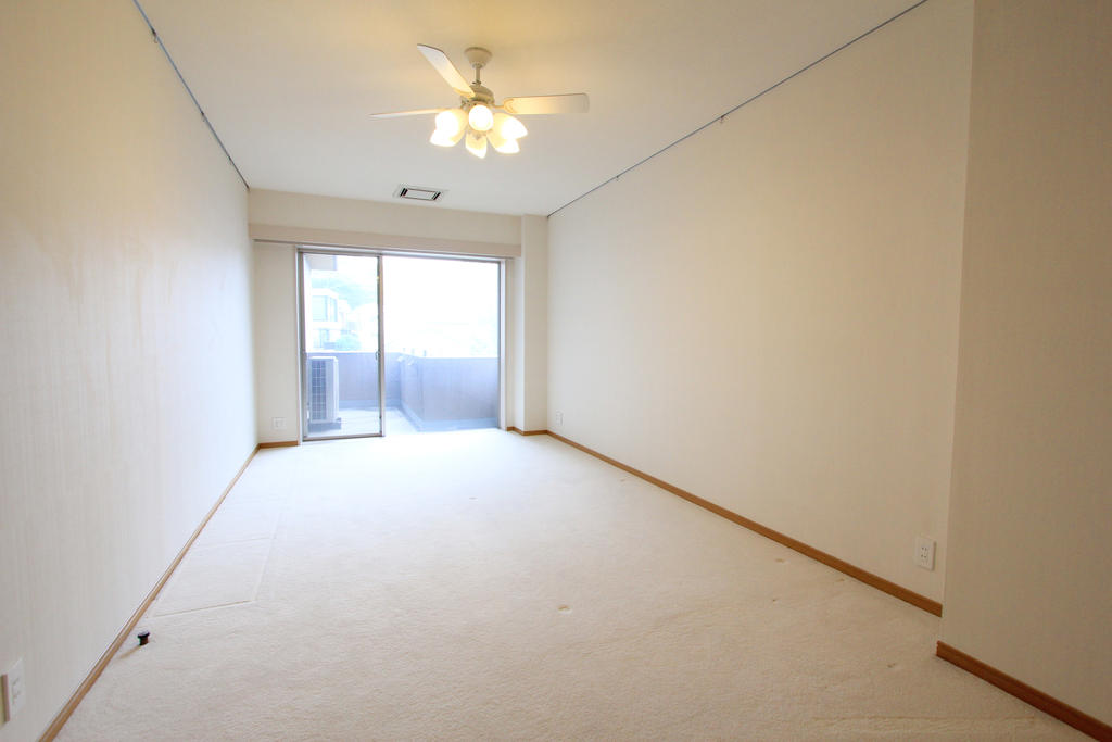 Other room space. Master bedroom, House is cleaning before photo of.