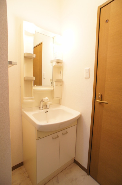 Washroom. Since shampoo dresser equipped, Morning of the dressing is also easy travel ☆ 