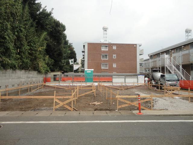 Local appearance photo. local ・ Before construction (July 2013) shooting left: 1 Building, Right: Building 2