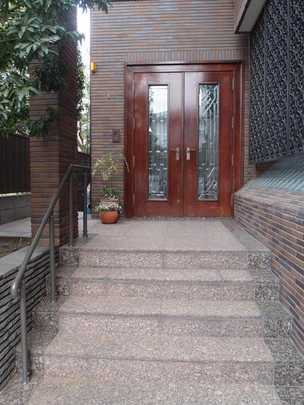 Local appearance photo. Entrance approach