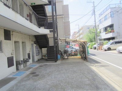 Other common areas. Bicycle-parking space