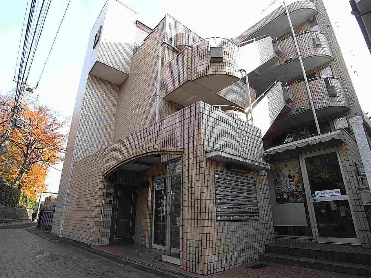 Building appearance. North is also beautiful apartment is opposite Hanegi park of the road