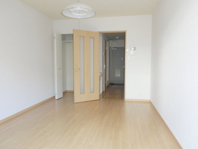 Other room space. 7 is a large Western-style space of quires