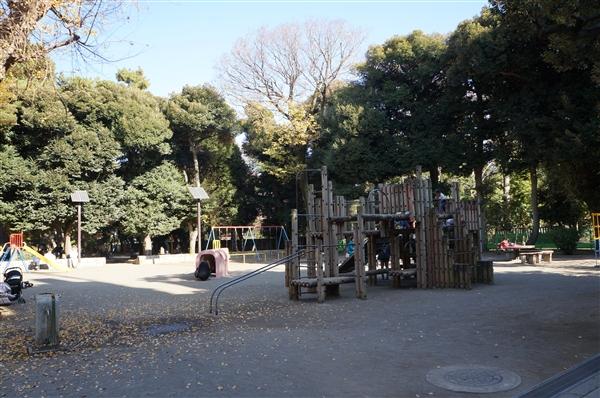 park. 569m to Wakabayashi park