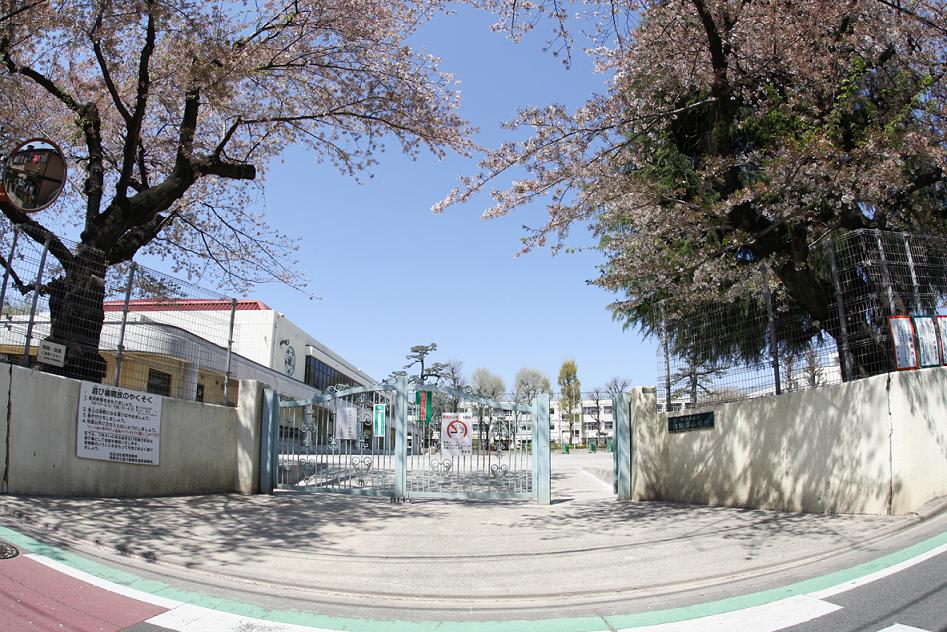 Primary school. 639m to Setagaya Ward Soshigaya elementary school (elementary school)