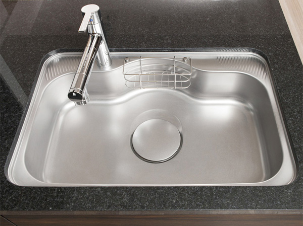 Kitchen.  [Large sink of low-noise specification (W800)] Adopt a large pot also washable large sink. Low-noise specifications that bounce sound of water also reduces the.