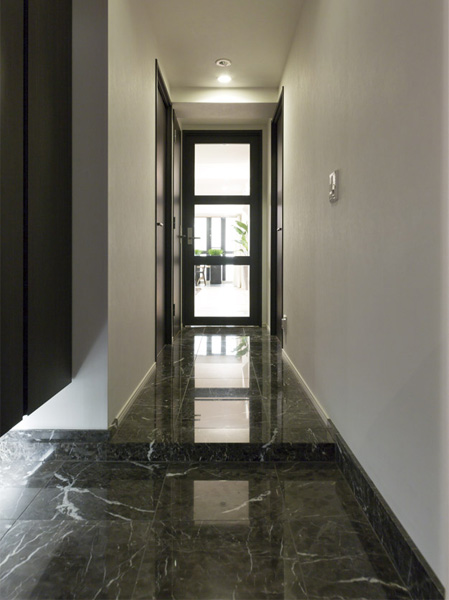 Other.  [Entrance floor ・ Up stile] Entrance floor natural stone to further enhance the elegance of the space with excellent texture ・ It has been adopted in the uplink stile.