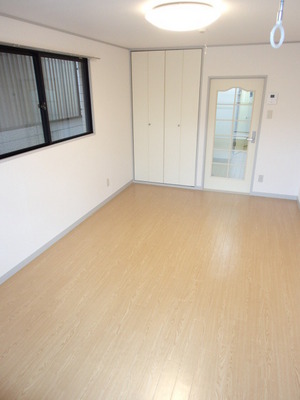 Living and room. Spread of Western-style 9.2 tatami flooring