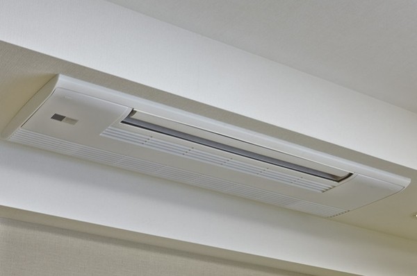  [Ceiling cassette type air conditioner] It will produce a clean beautiful space