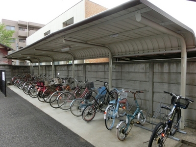 Other common areas. It is a bicycle parking space with a roof