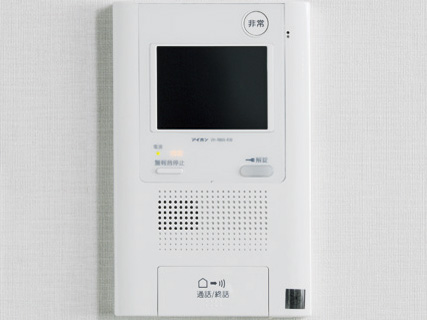 Security.  [Color monitor with intercom (with recording function)] Because the image can also be confirmed by the monitor not only the voice, You can prevent the troublesome visit solicitation, etc.. With recording function. (Same specifications)