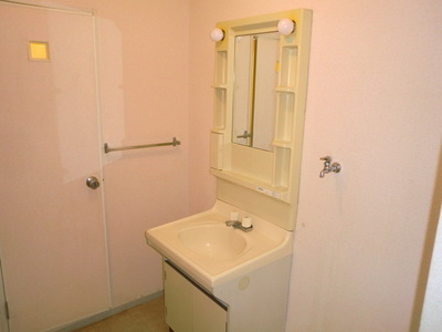 Washroom. It is with convenient independent wash basin