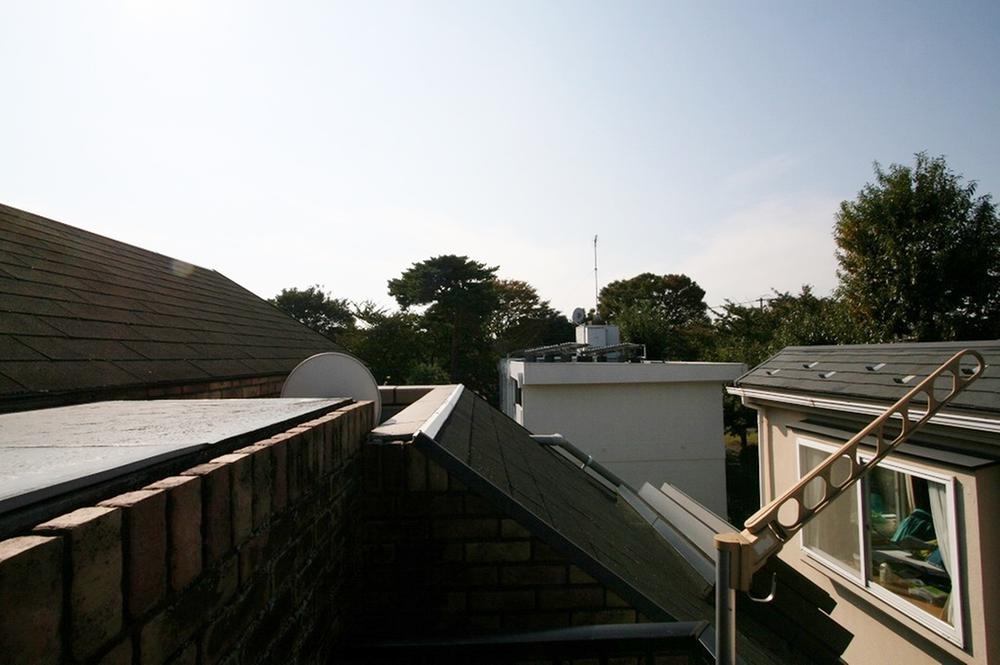 View photos from the dwelling unit. Roof balcony