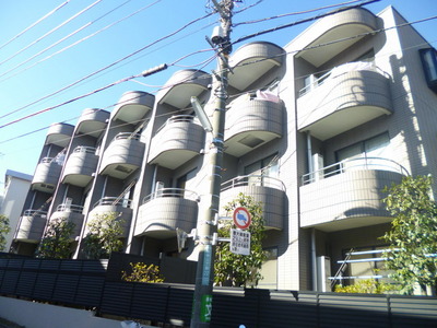 Building appearance. A quiet residential area