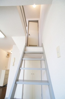 Other room space. Bathroom on the stairs of the previous ☆ 