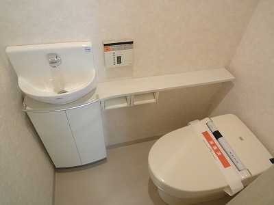 Toilet. Washbasin ・ Shower toilet