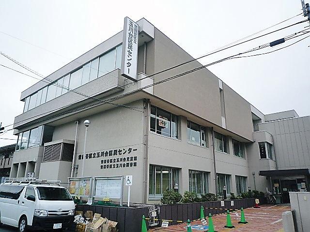 library. 850m to Setagaya Tamagawadai library