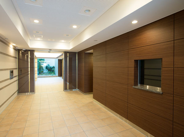 Shared facilities.  [Entrance hall] Entrance Hall of luxury feeling, For us gently greeted the visitors.