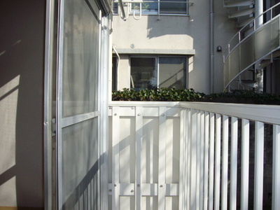 Balcony. Laundry is a good balcony around the sun is also a breeze. 