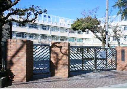 Primary school. 230m to Wakabayashi elementary school