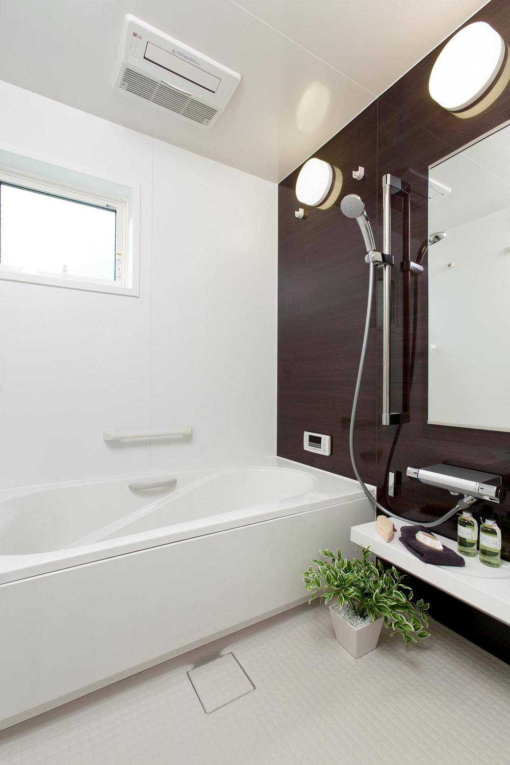 Bathroom. For heart also fun moments of relaxation also body-free, Simple and pure, The space also deepened the peace far offers. Indoor (July 2013) Shooting