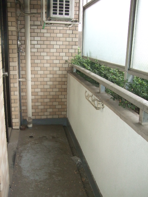 Balcony. Veranda & Laundry Area