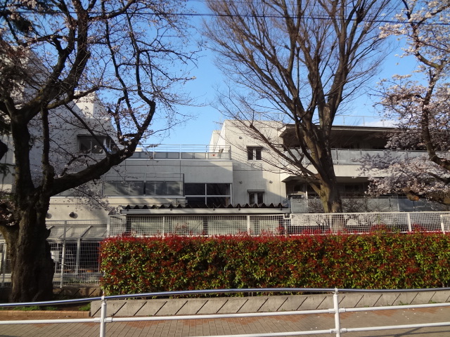 Primary school. 864m to Setagaya Ward Sakuragaoka Elementary School (elementary school)