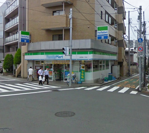 Convenience store. 60m to Family Mart (convenience store)