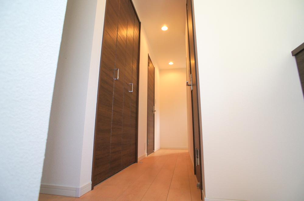 Entrance. Indoor (11 May 2013) Shooting