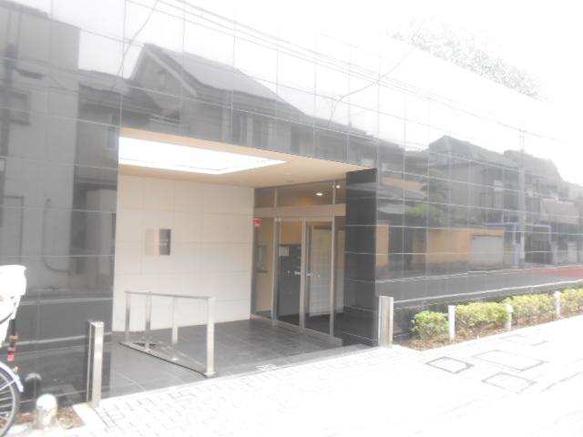 Entrance. Park House Setagaya Matsubara