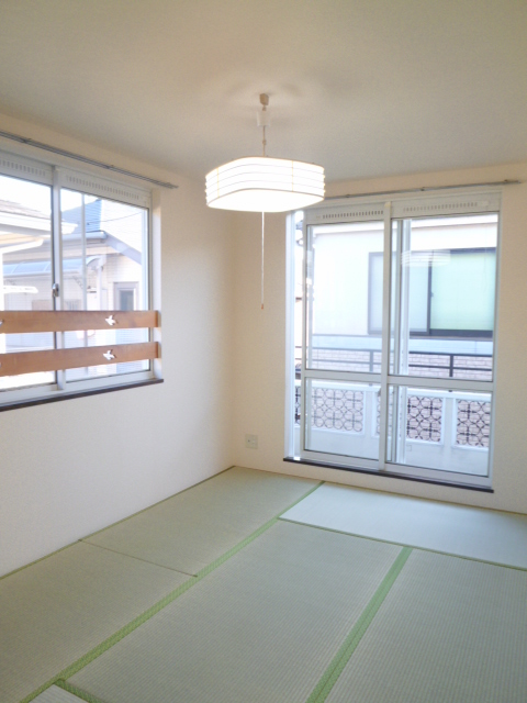 Other room space. Japanese-style room about 6 quires