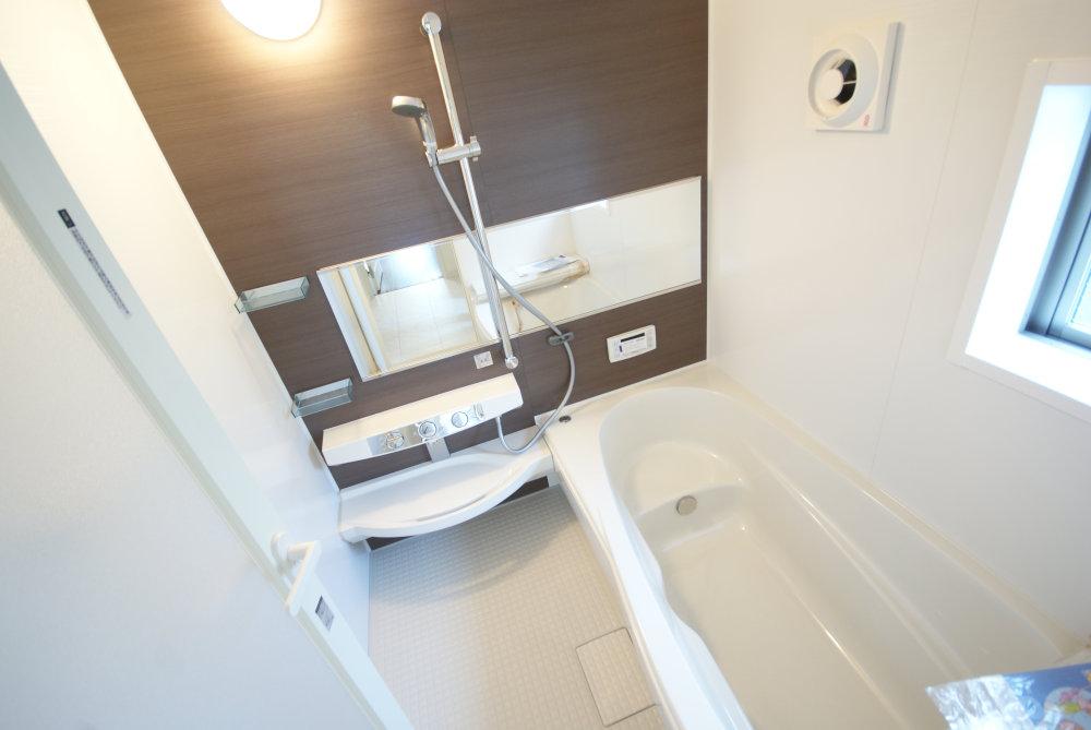 Bathroom. With bathroom dryer, It is the unit bus one tsubo type